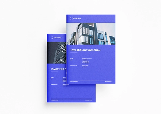 Broschuere_Cover_blau Moderne Investitionsbroschüre von FokusLiving in einem auffälligen Blau-Design. Die Titelseite zeigt eine stilvolle Architekturaufnahme, während das Layout minimalistisch und professionell gestaltet ist. Klare Typografie und strukturierte Inhaltsbereiche unterstreichen die Seriosität des Dokuments. Das kräftige Blau sorgt für einen markanten, vertrauenswürdigen Look.