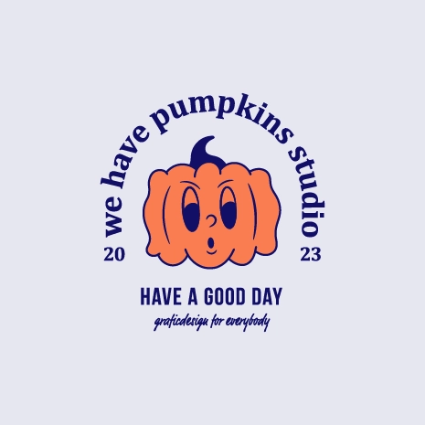 We_have_pumpkin_V1 Verspieltes Logo-Design mit einem illustrierten Kürbis als Markenzeichen. Der Schriftzug ‚we have pumpkins studio‘ verläuft in einer Halbkreisform über dem Motiv, begleitet von der Jahreszahl 2023. Darunter die Botschaft ‚HAVE A GOOD DAY‘ in markanter Typografie sowie ein handschriftliches ‚graphicdesign for everybody‘. Farblich kombiniert das Design ein kräftiges Orange für den Kürbis mit einem dunklen Blau für die Schrift, was für einen modernen, kontrastreichen Look sorgt.